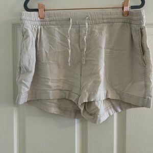 Old Navy Women's Light Tan Athletic Shorts